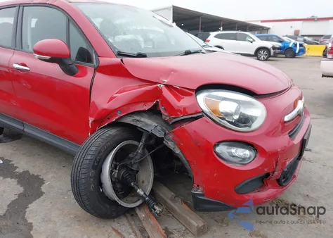 2017 Fiat 500X Pop Fwd z USA, uszkodzony, nr VIN ZFBCFXABXHP606299